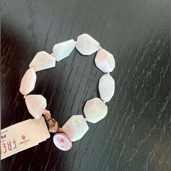 NWT Peyote Bird Free Spirit Rose Quartz Bracelet Button Loop Closure Leather - Picture 9 of 15
